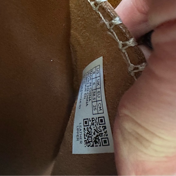 Toms Shea Tan Leather slide sandals embroidered detail size 8 NWT - Picture 8 of 8